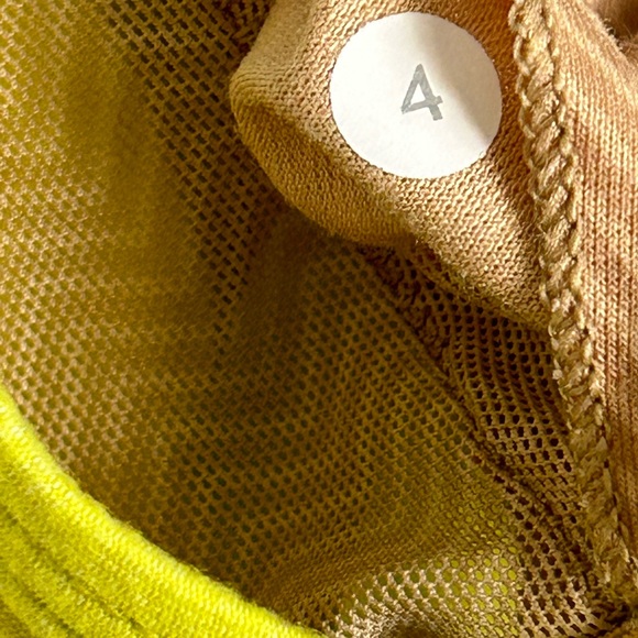 Lululemon Neón Yellow Tank Top Sz. 4 - Picture 7 of 7